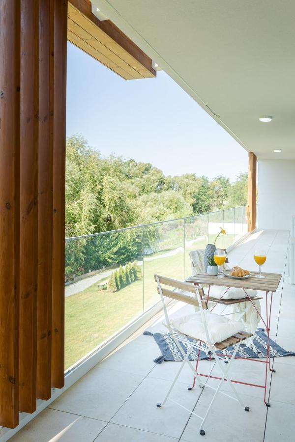 Il Lago - Turquoise - Cozy Luxurious Smart Home By The Lake Voluntari Zewnętrze zdjęcie