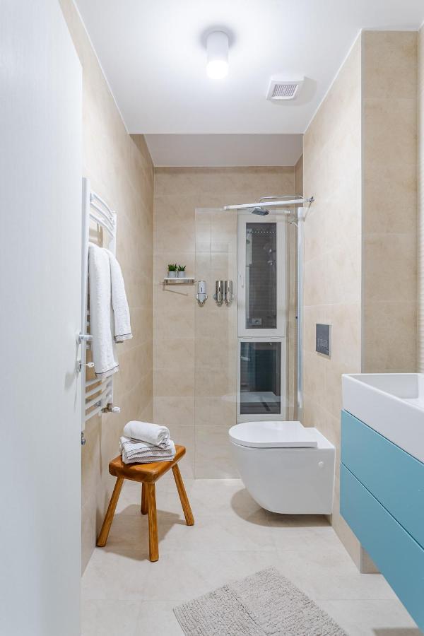 Il Lago - Turquoise - Cozy Luxurious Smart Home By The Lake Voluntari Zewnętrze zdjęcie