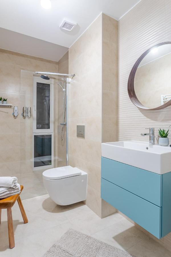Il Lago - Turquoise - Cozy Luxurious Smart Home By The Lake Voluntari Zewnętrze zdjęcie